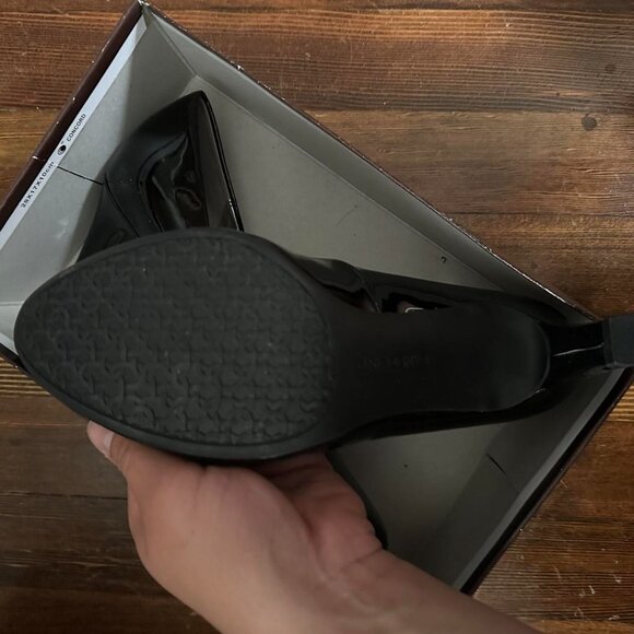 Women's Black Footwear - Picture 2 of 3